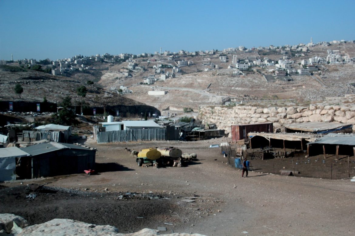 Crimes, déplacements et meurtres : colons exploitent la tempête d'Al-Aqsa en Cisjordanie