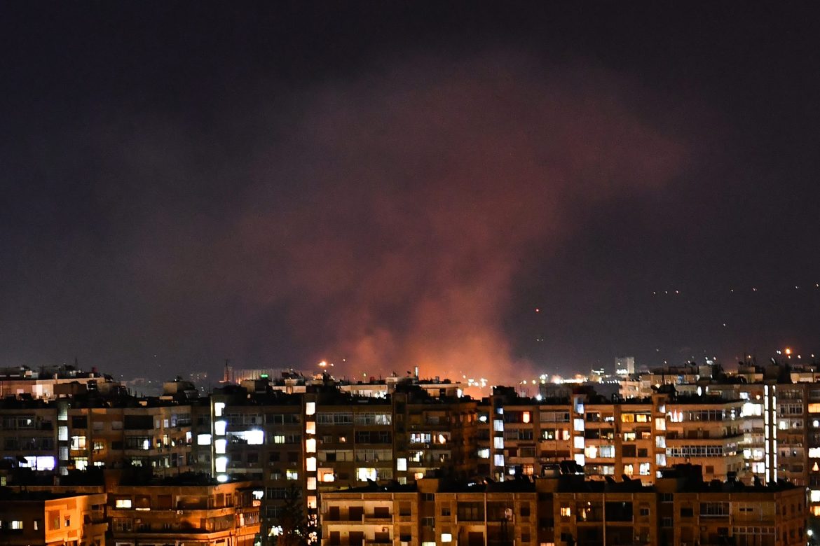 Dégâts matériels après une attaque israélienne près de Damas