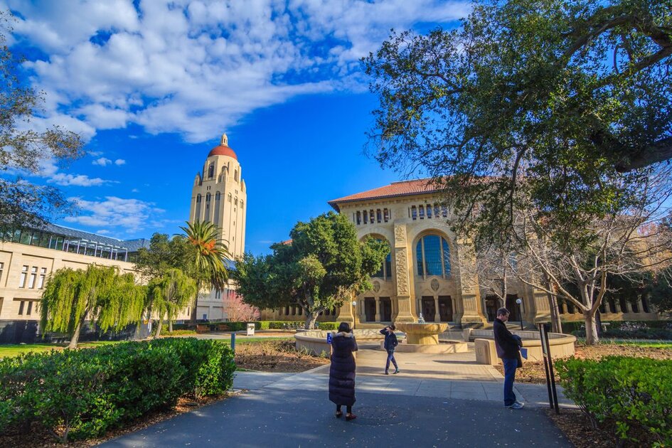 Université Stanford berceau de la Silicon Valley et scandales