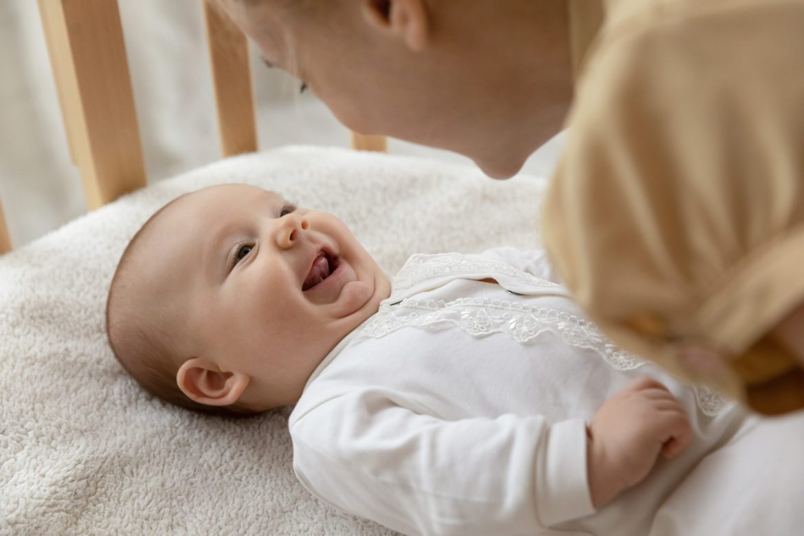 La langue des signes retarde-t-elle la parole chez les enfants ?