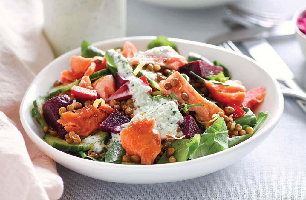 Salade saumon-lentilles et crème de concombre