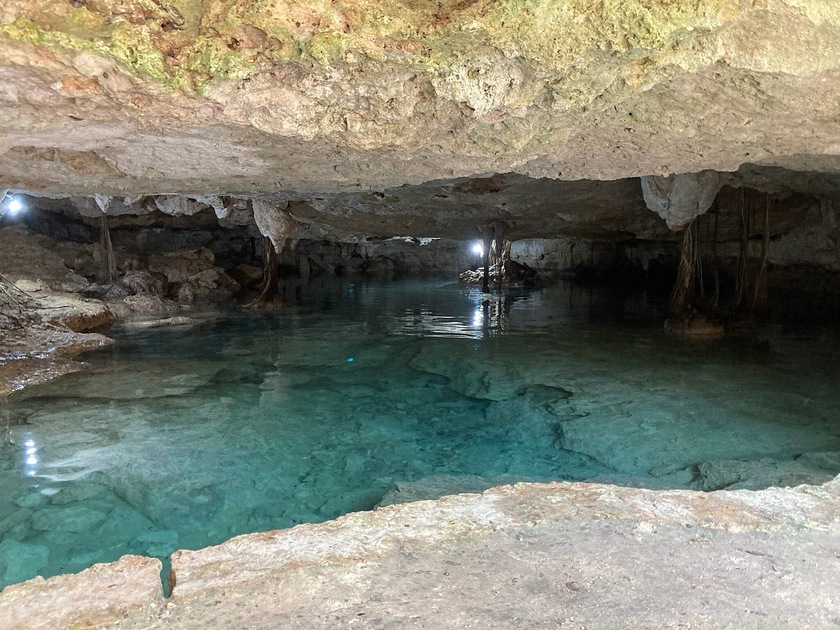 Cenote-Yax-Muul