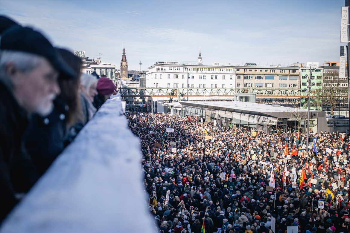 Manifestations massives contre l'extrême droite en Allemagne