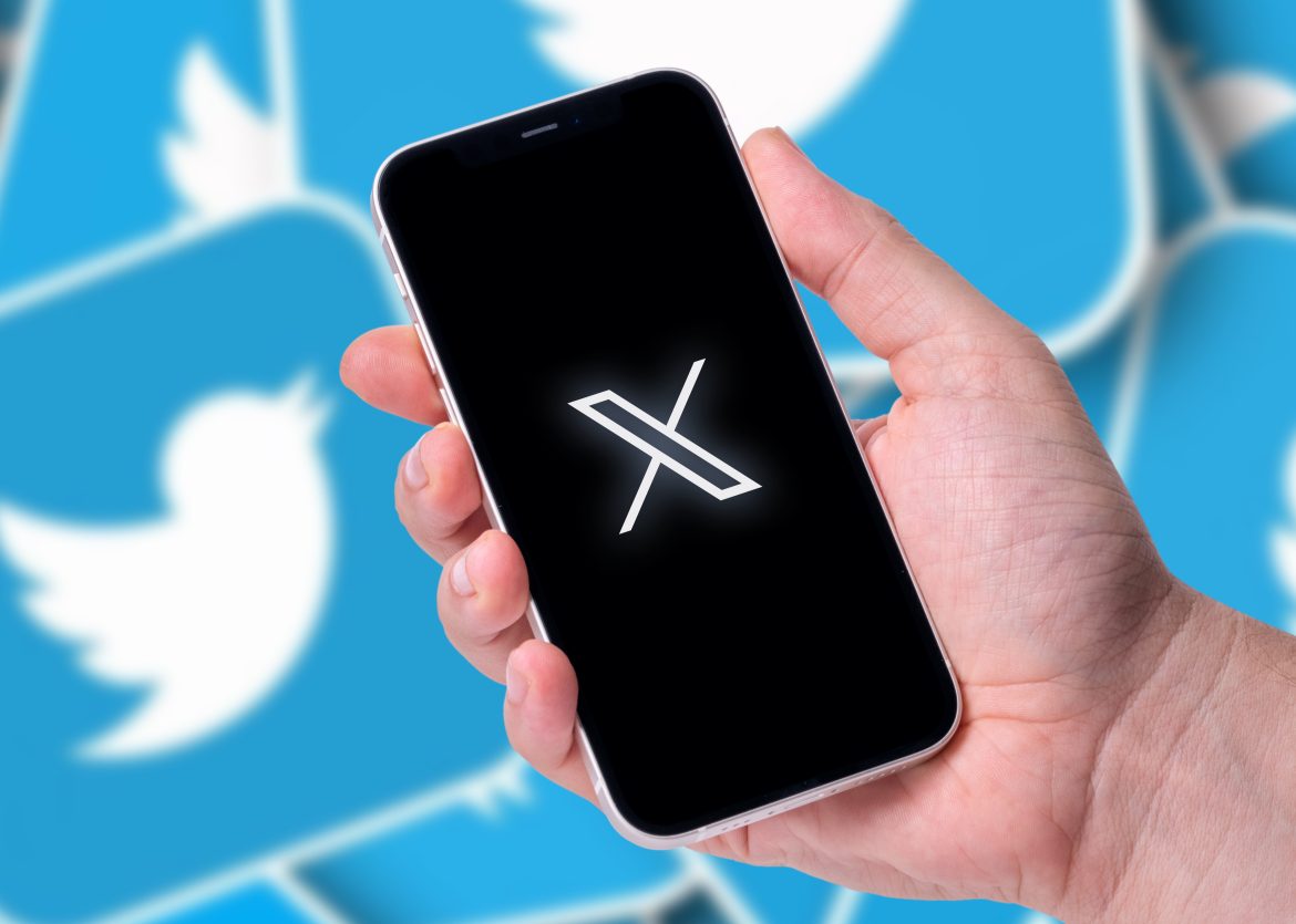 X remplace Twitter: l'évolution d'une célèbre plateforme