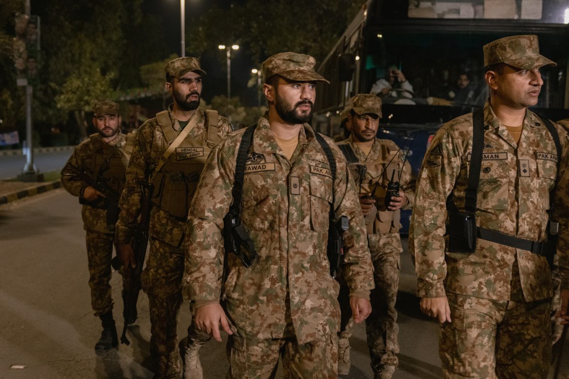 L'armée pakistanaise, plus grand acteur politique du pays