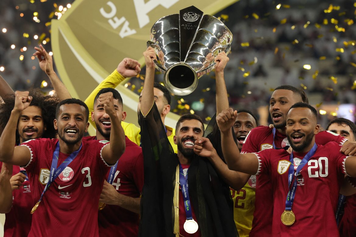 Les sélections asiatiques arabes font un bond historique au classement FIFA, recul pour les africaines