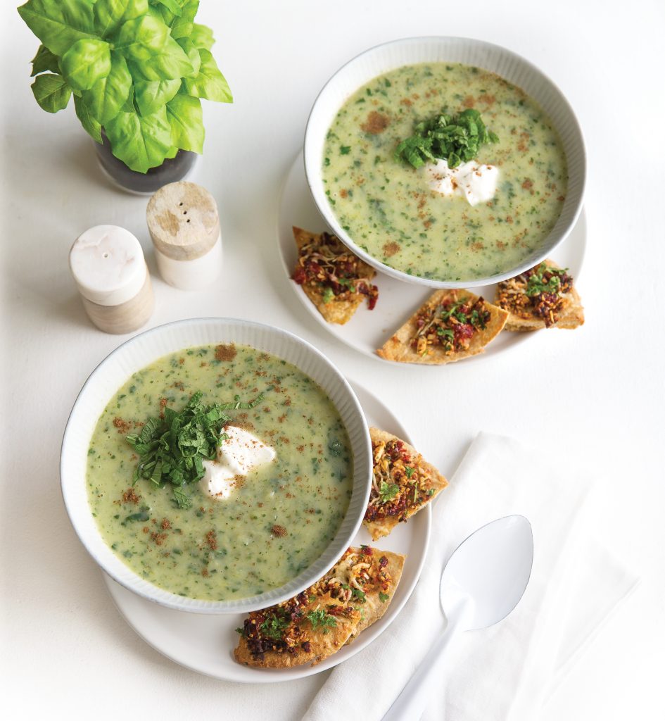 Soupe poireau, chou kale et pomme de terre avec pitas pizza