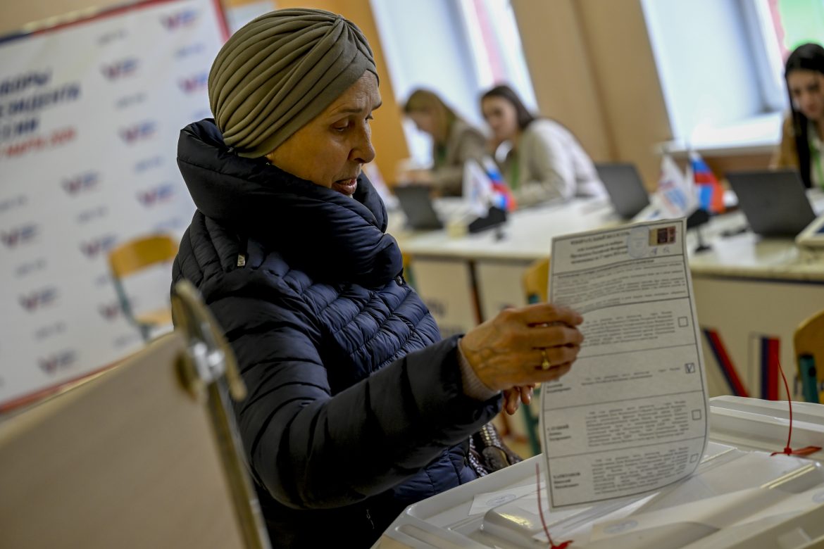 Elections en Russie, le parti au pouvoir cible de cyberattaques