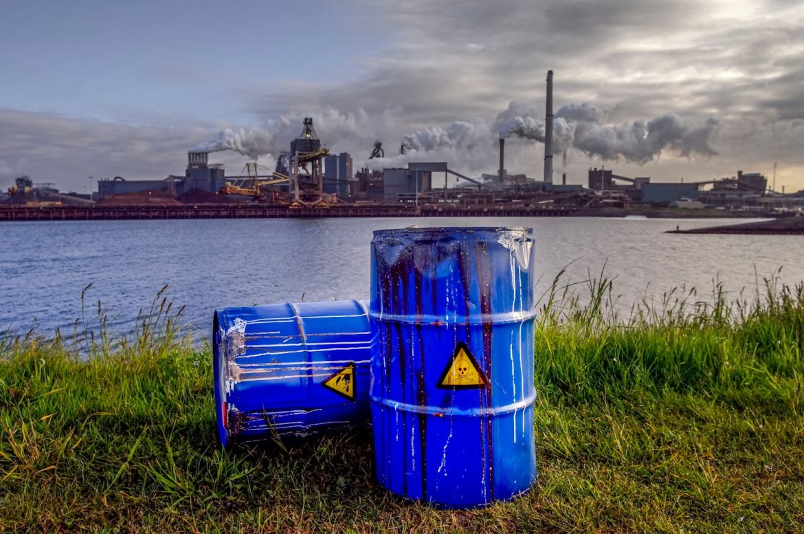 Pollution de l'usine Arkéma et risque sanitaire dans le Rhône