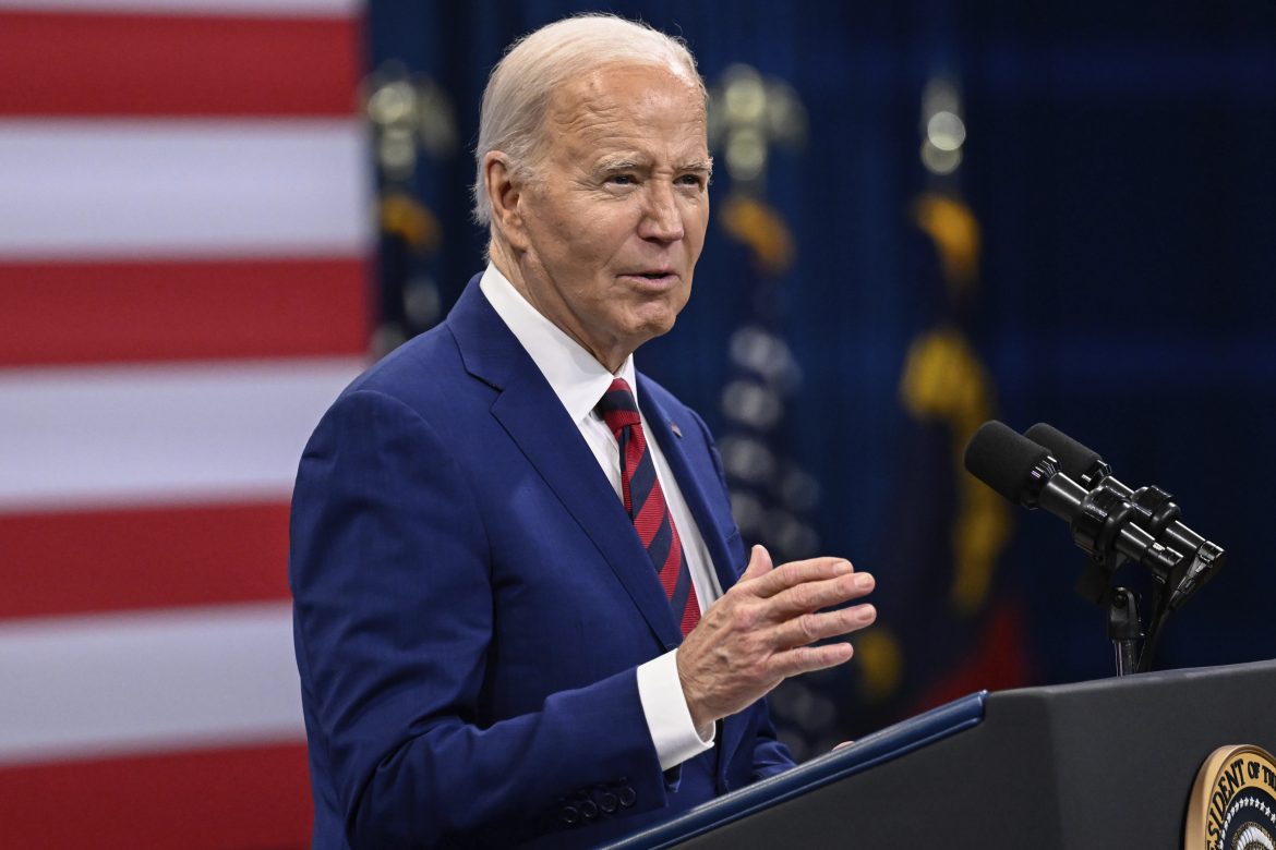 Biden Israel doit mieux protéger l'équipe d'aide à Gaza