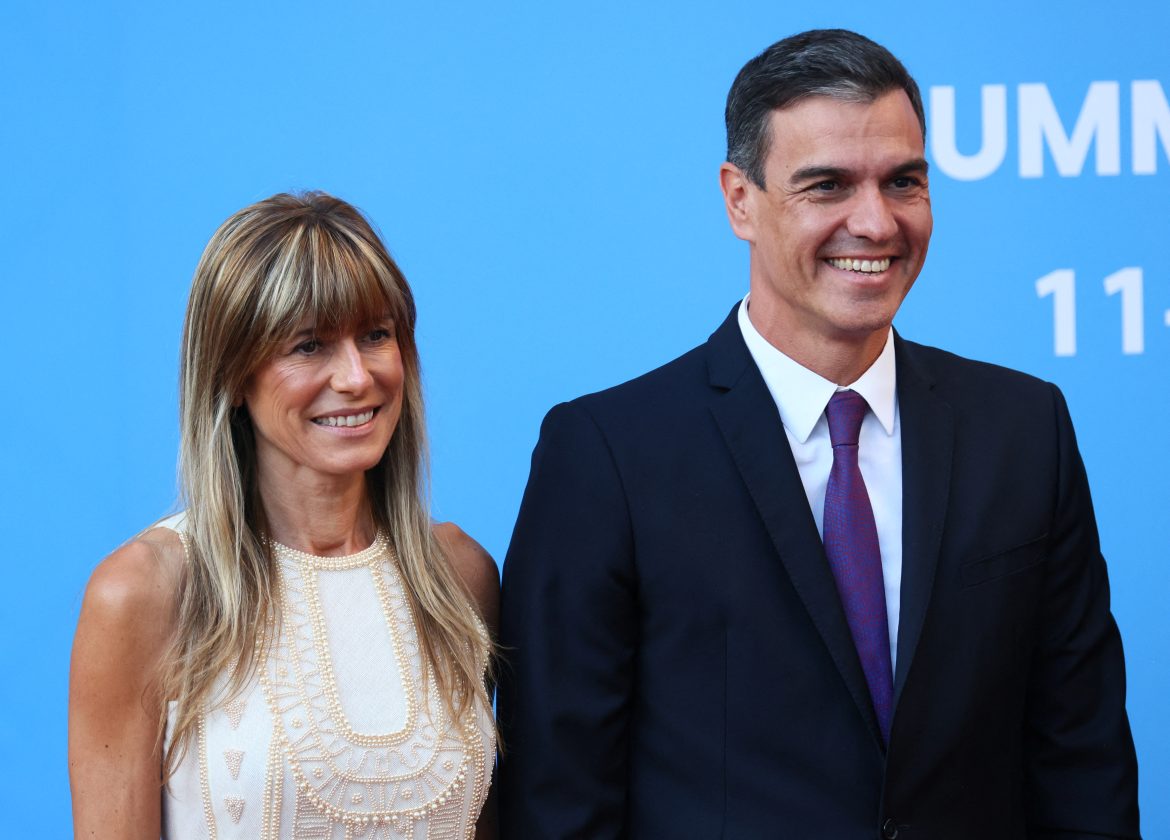 Pedro Sanchez, Premier ministre espagnol, reste en fonction