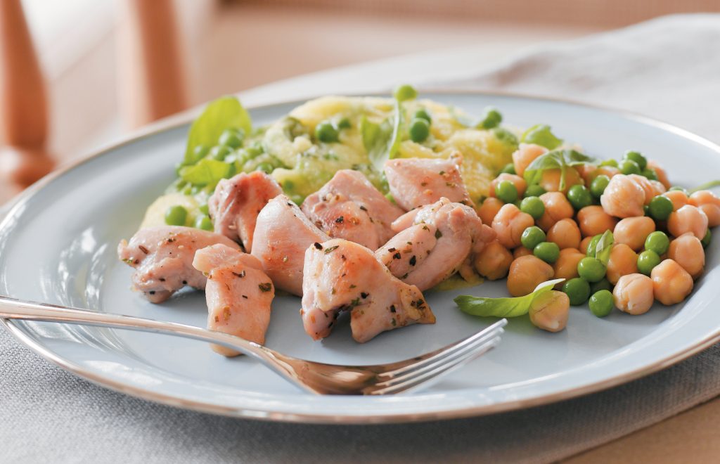 Poulet sauté et polenta aux pois: un délice!