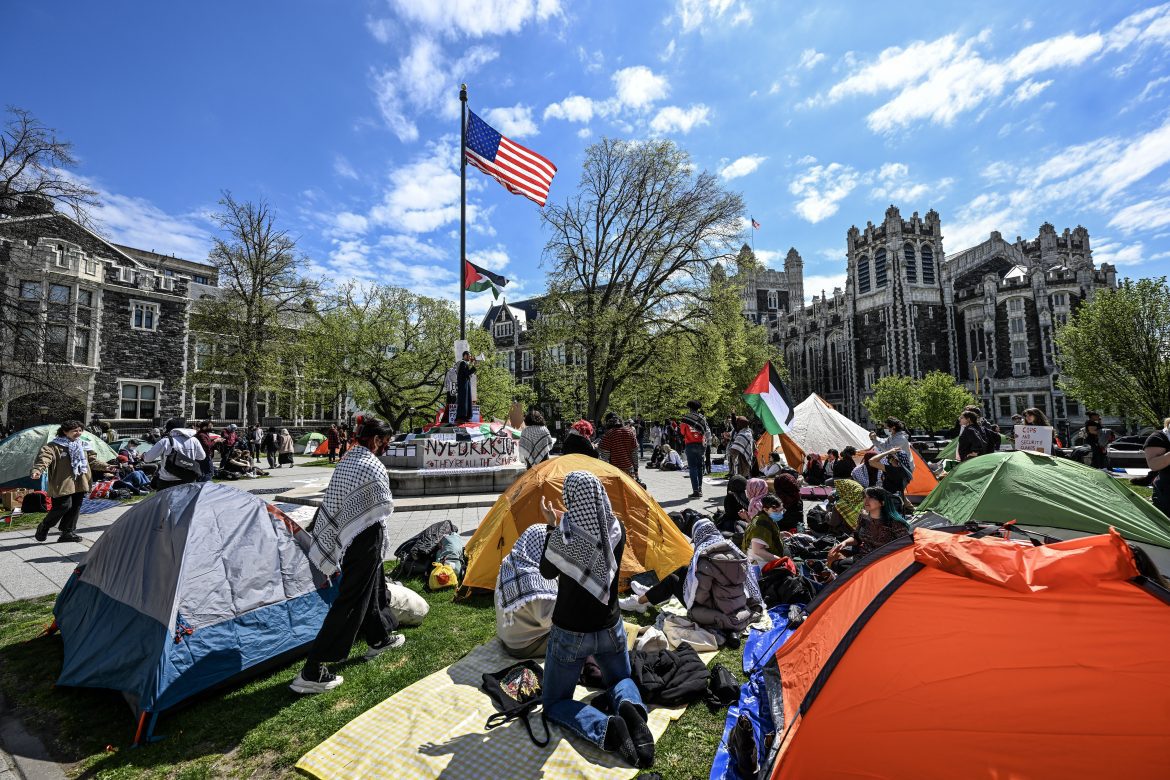 Mouvement étudiant aux USA contre la folie politique