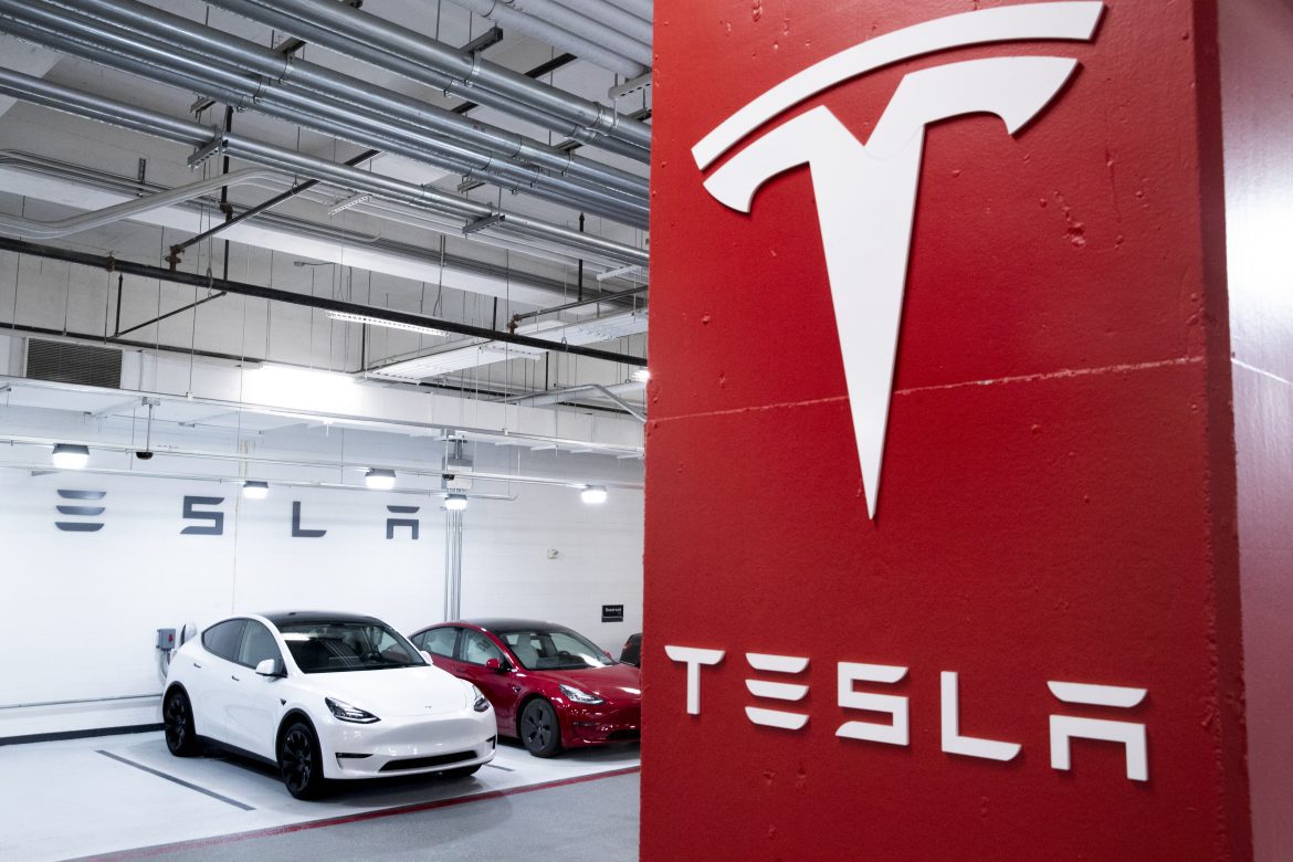 Tesla obtient feu vert en Chine lors de la visite d'Elon Musk