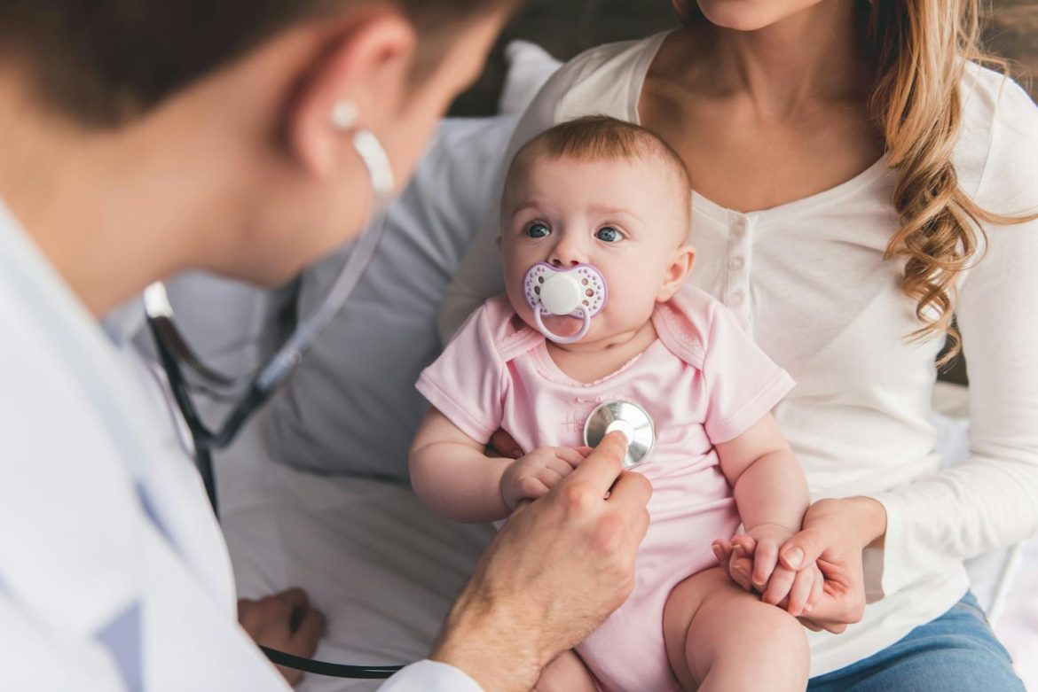 Comment protéger les bébés contre la coqueluche grave en recrudescence.jpeg