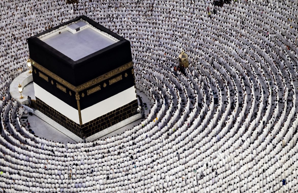 Des pèlerins musulmans convergent au Mont Arafat pour le Hajj