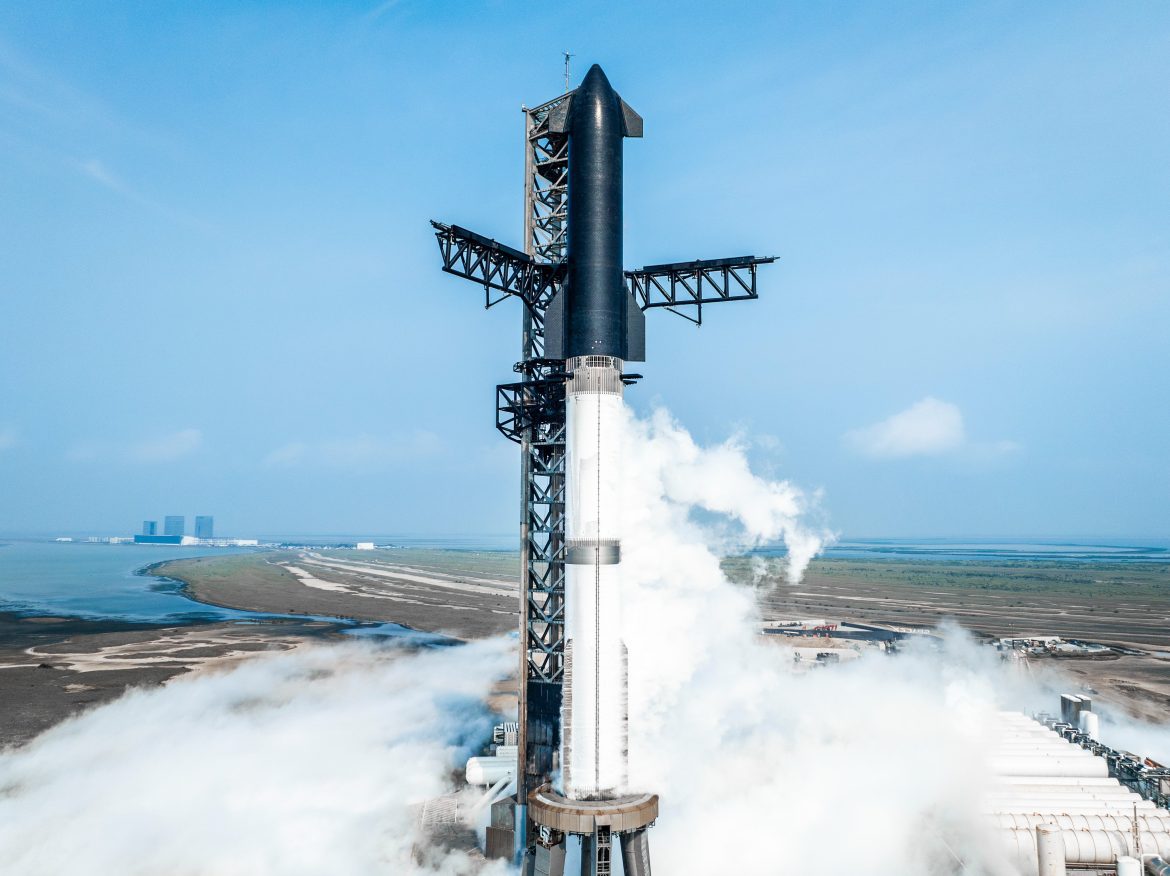 Feu vert pour le test du super missile SpaceX