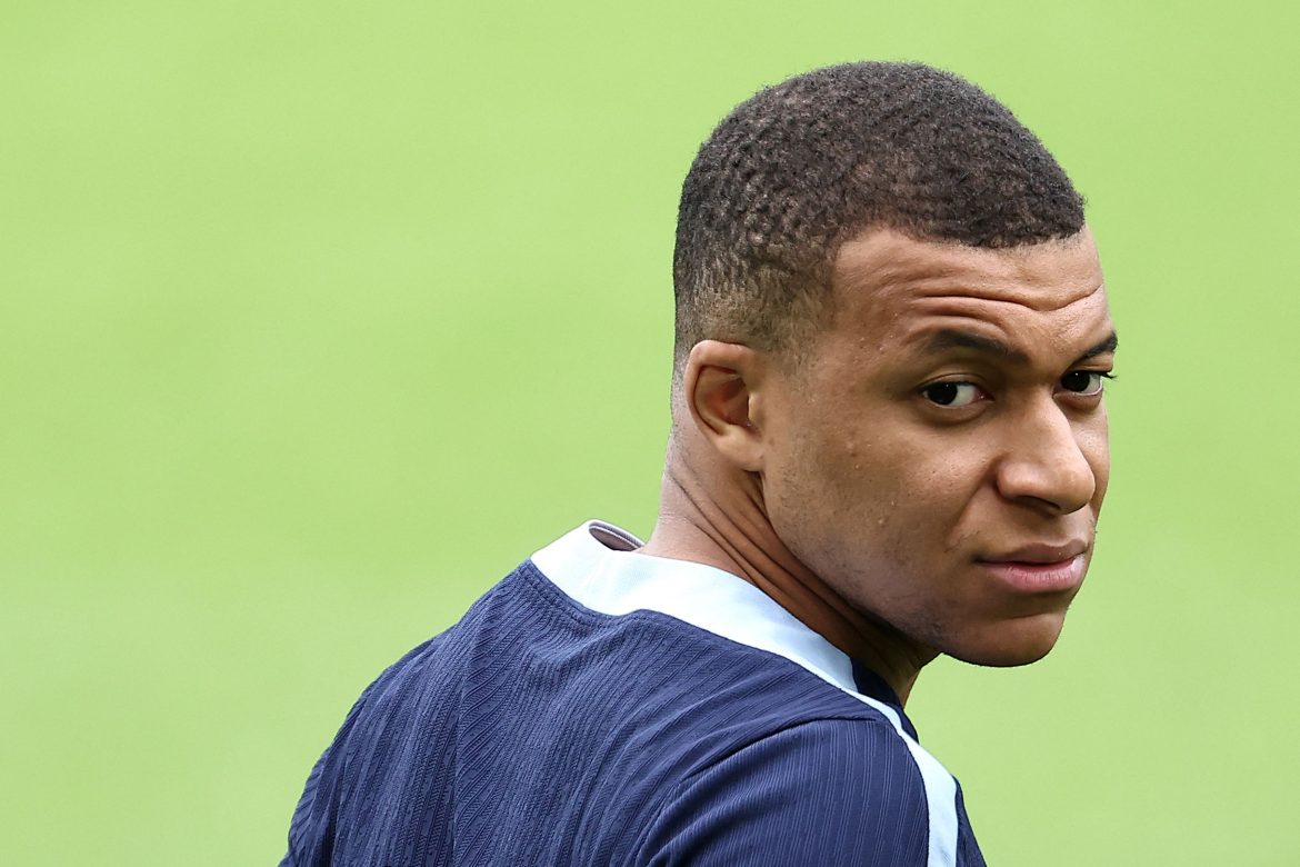 Mbappé renonce à sa volonté de jouer aux JO de Paris après le refus du Real Madrid