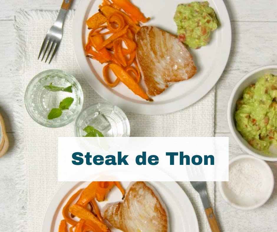 Steak de thon au guacamole et chips de carotte