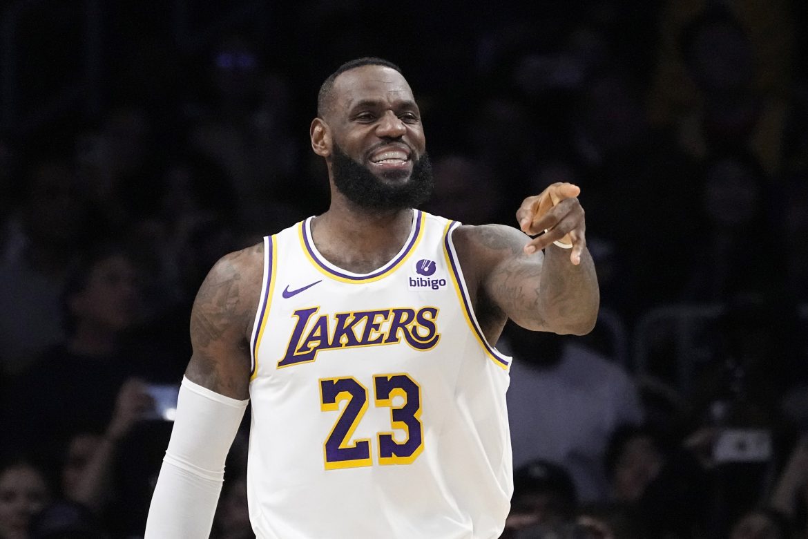 LeBron James porte-drapeau pour les Jeux de Paris 2024