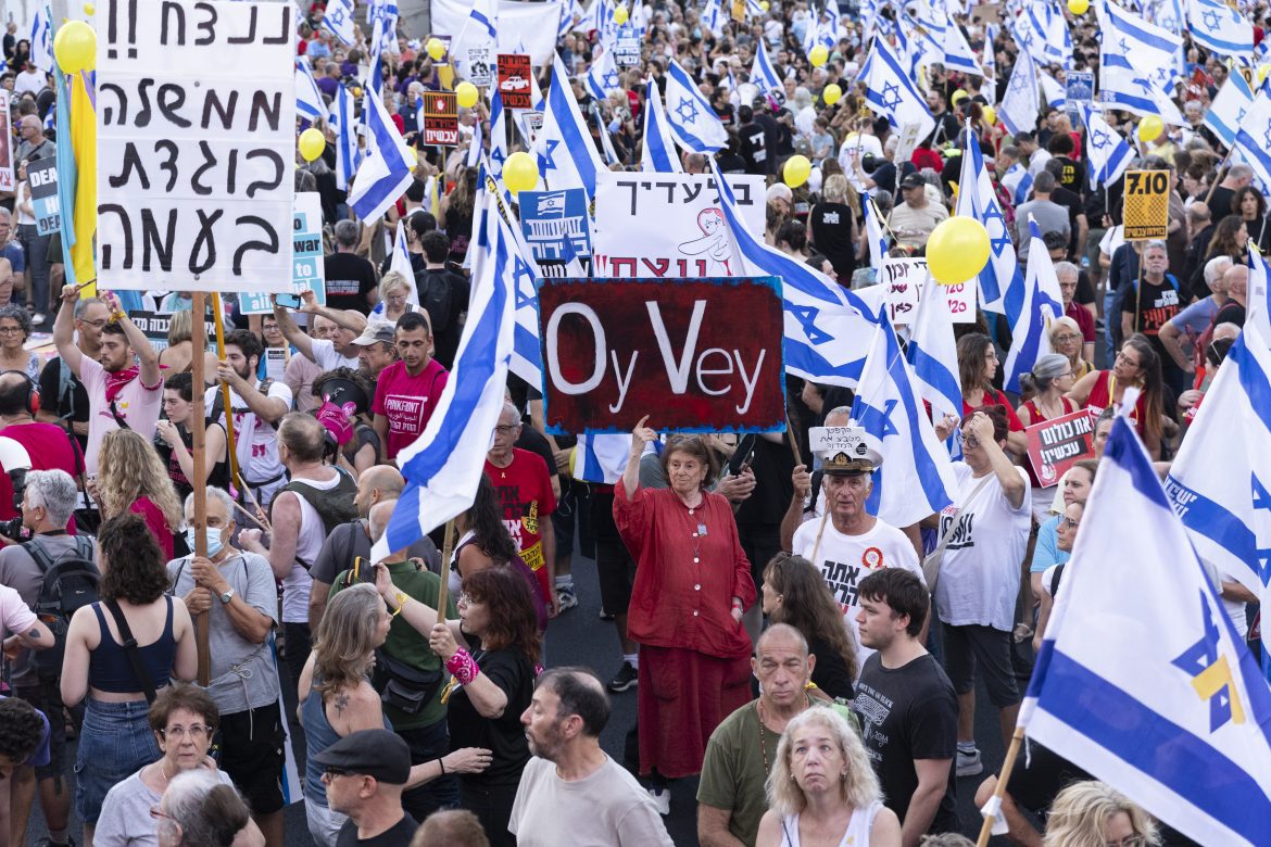 Manifestations à Tel Aviv et ailleurs pour échanger des prisonniers