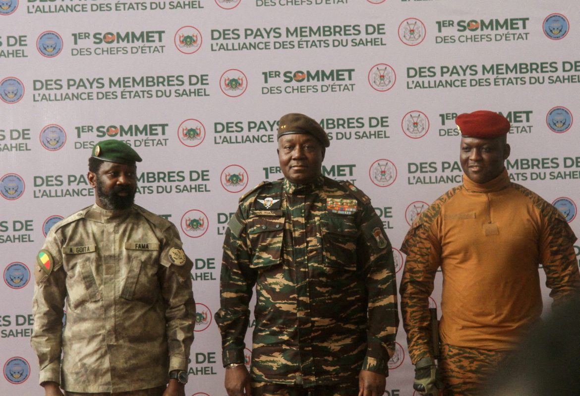 Burkina Faso Mali Niger dénoncent le soutien d'Ukraine aux rebelles