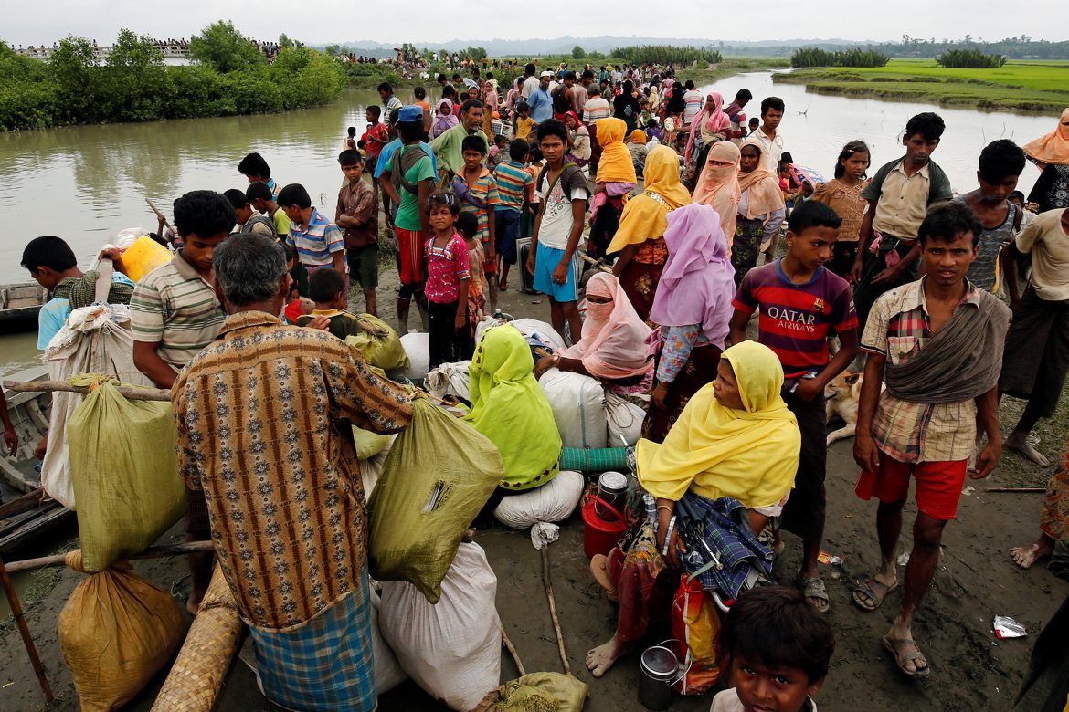 Des attaques de drones tuent des Rohingyas fuyant vers le Bangladesh