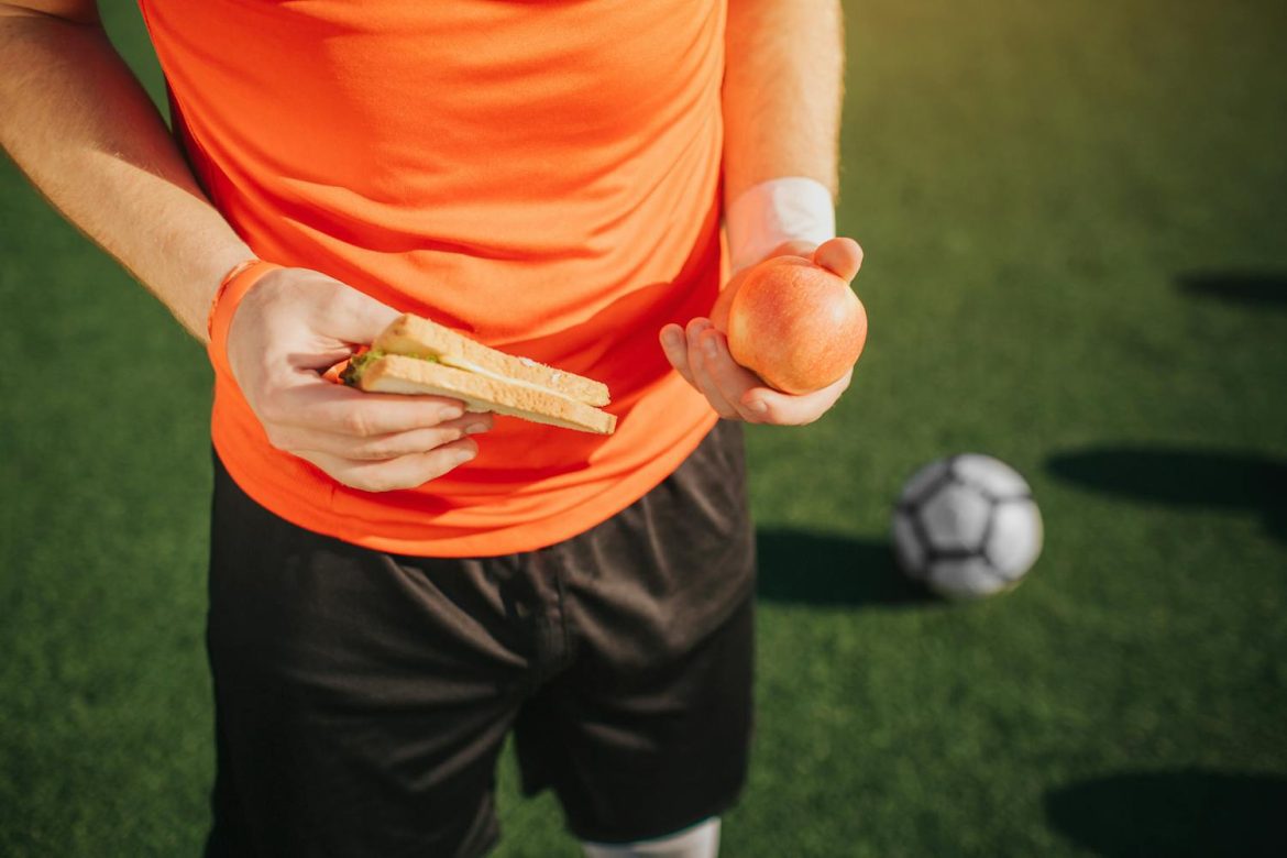 Optimisez votre alimentation et hydratation avant un match de football.jpeg