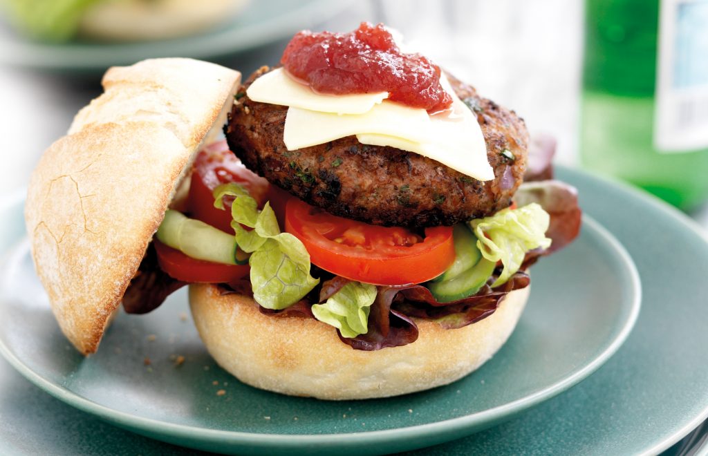 Savourez des burgers de poulet aux airelles irrésistibles