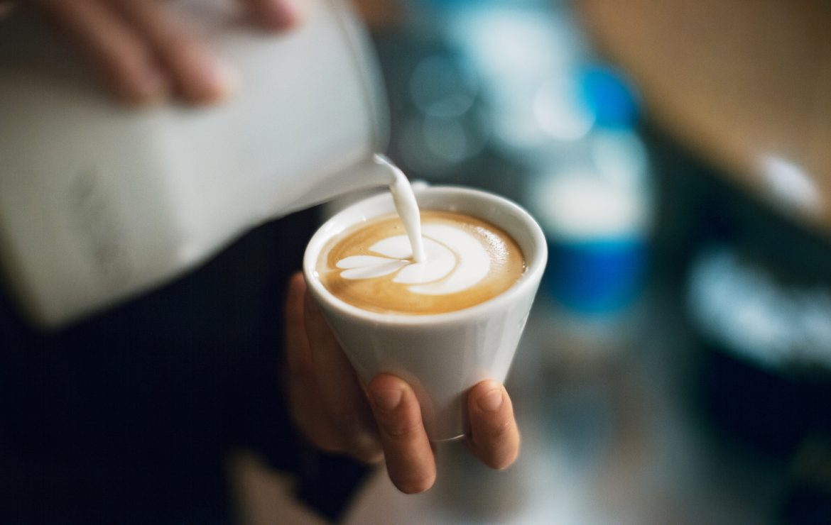 Améliorez votre thé avec du lait de soja pour une boisson plus saine