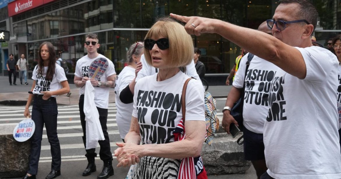 Anna Wintour mobilise pour voter lors de la Fashion Week