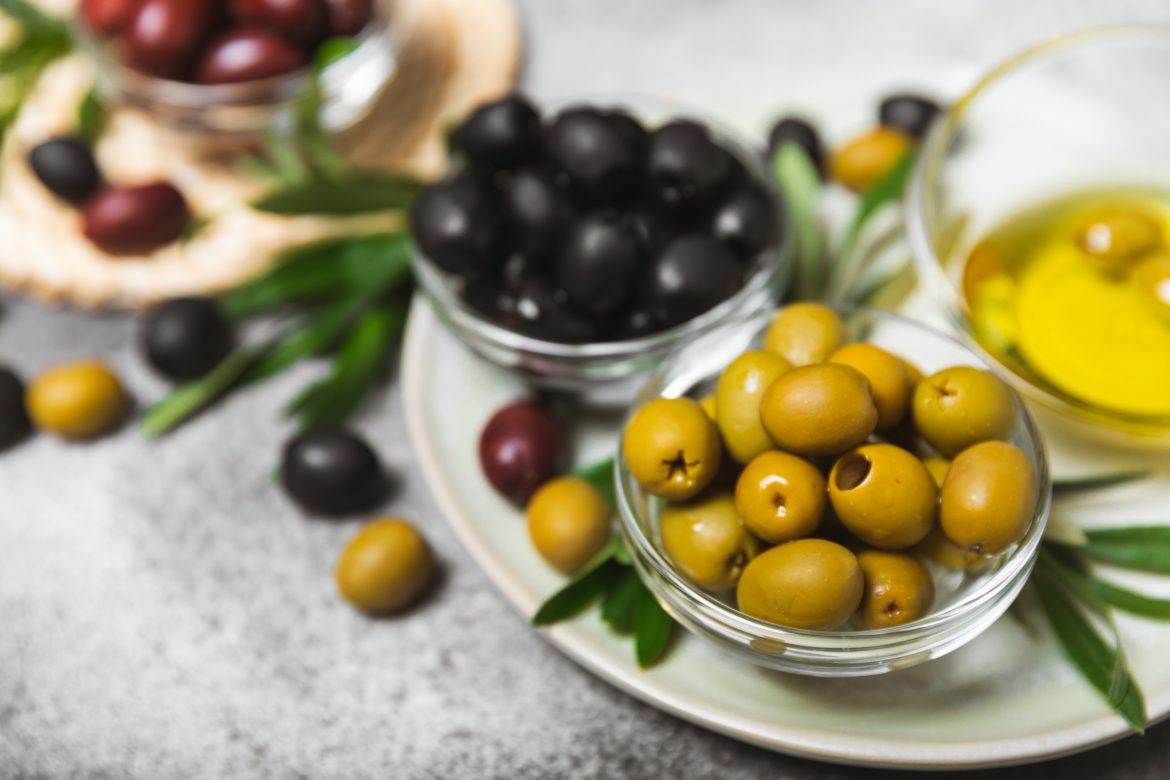 Quelles sont les différences entre l'olive verte et noire