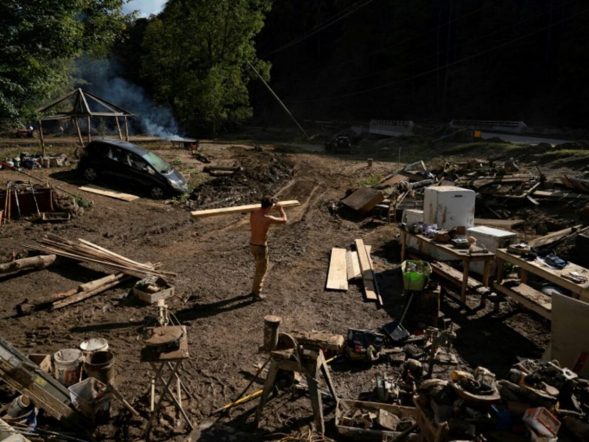 Caroline du Nord : une vallée isolée après l'ouragan Hélène