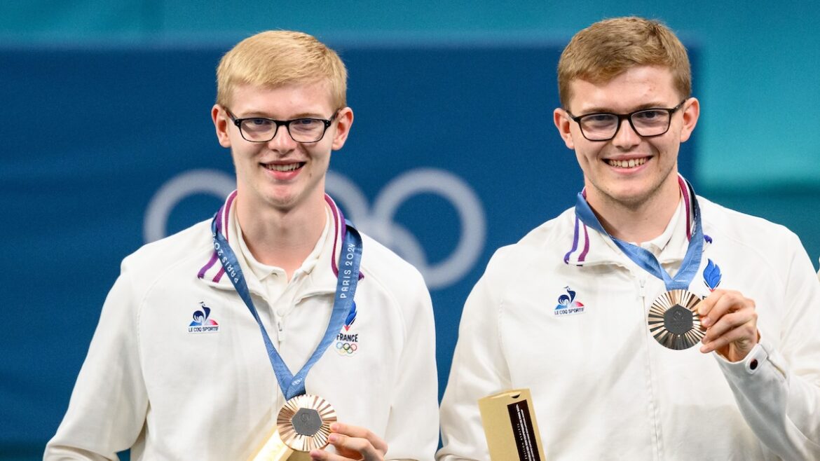 Félix Lebrun s'impose face à Florent Manaudou au ping-pong