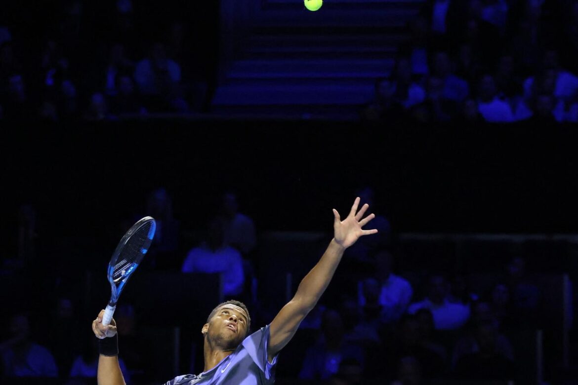 Giovanni Mpetshi Perricard : Un Talent Éclatant au Tennis Français