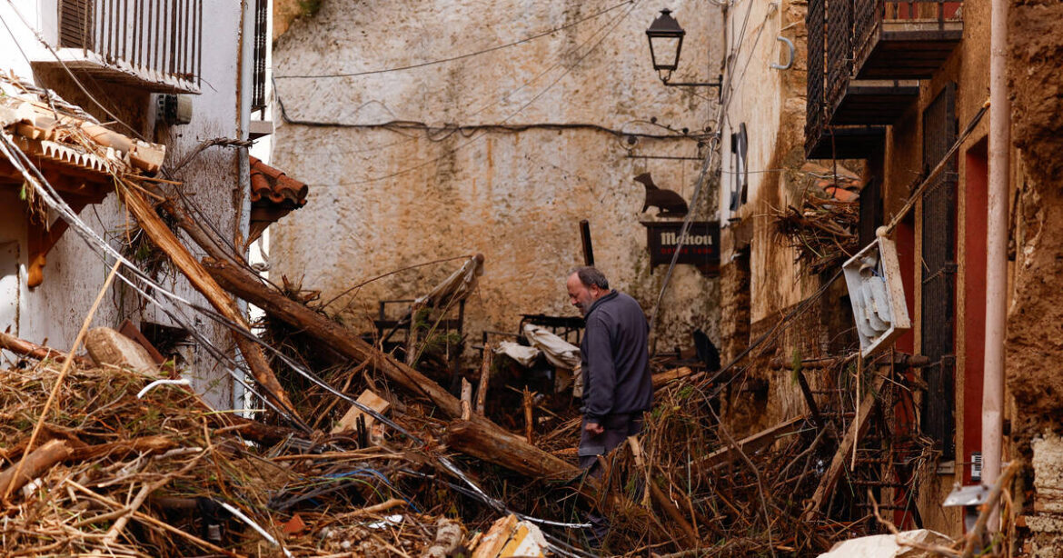 Inondations en Espagne : 95 morts et des recherches intensifiées