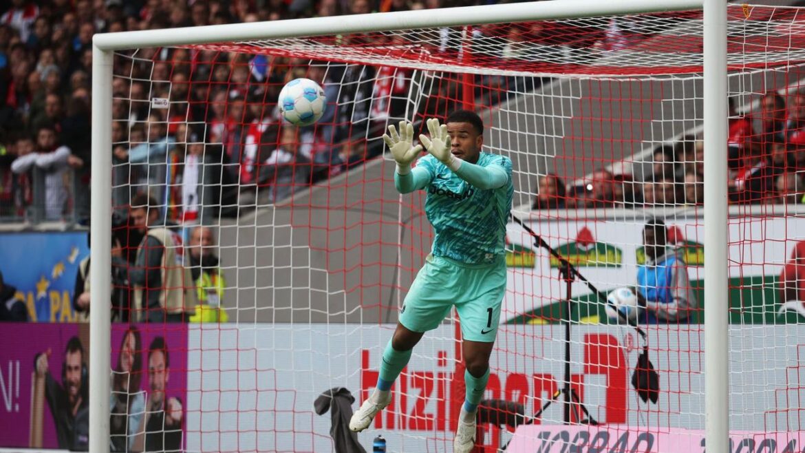 SC Freiburg : Le capitaine défend Atubolu après les critiques