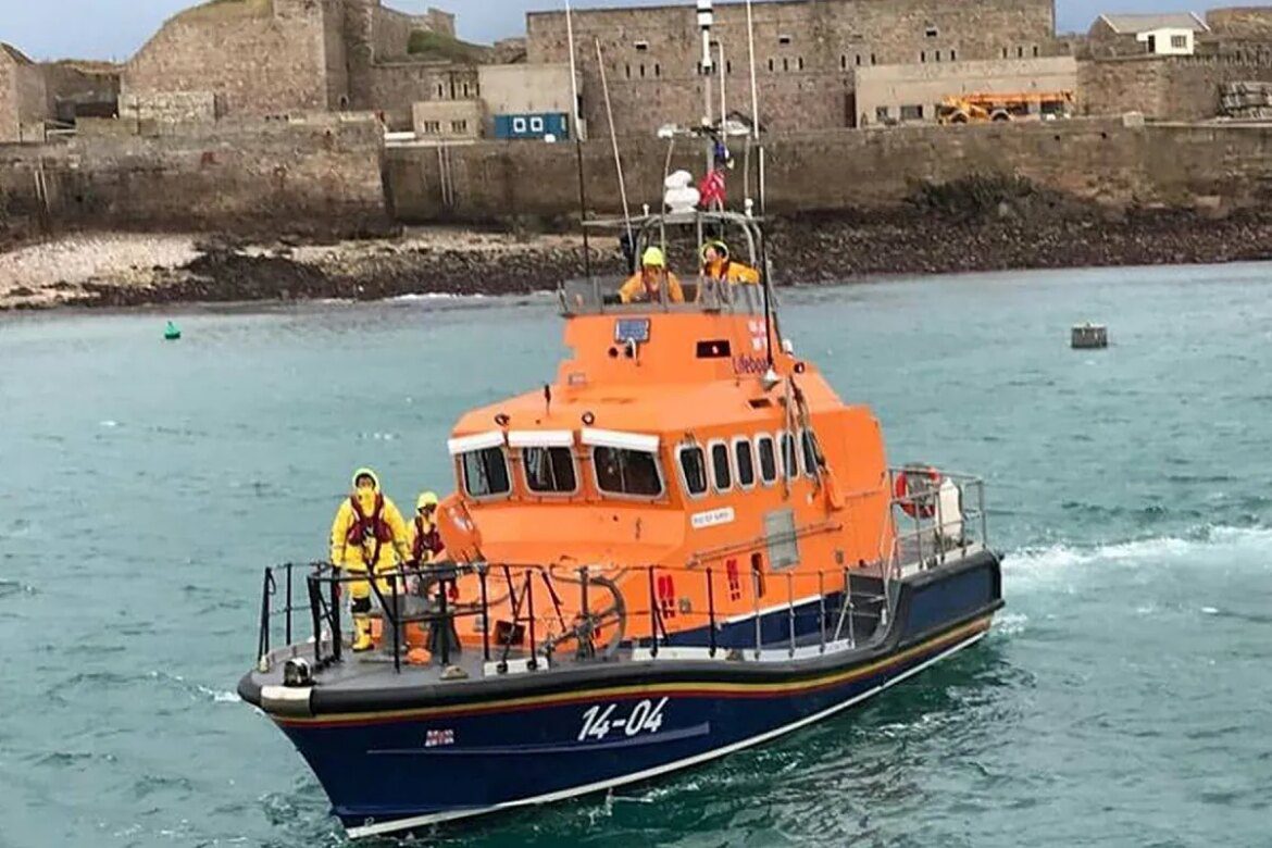 Tragédie dans la Manche : quatre migrants périssent lors d'une traversée