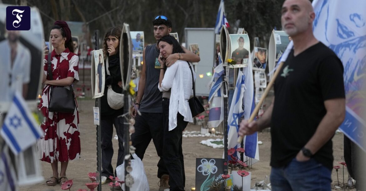 Un an après l'attaque de la Hamas : Mémorial et division en Entité sioniste