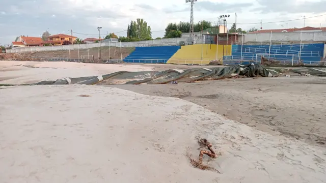 Le terrain de football de La Chopera après les inondations de septembre 2023.