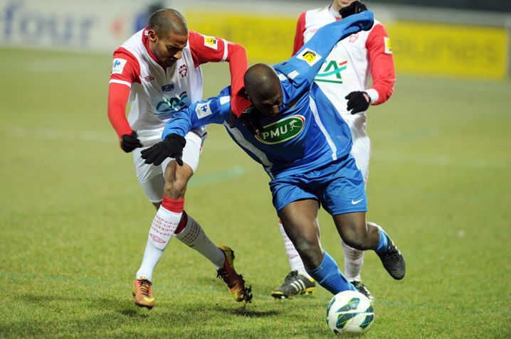 Sylvain Idangar sous le maillot de Vénissieux, lors d'un 8e de finale de Coupe de France perdu contre Nancy.