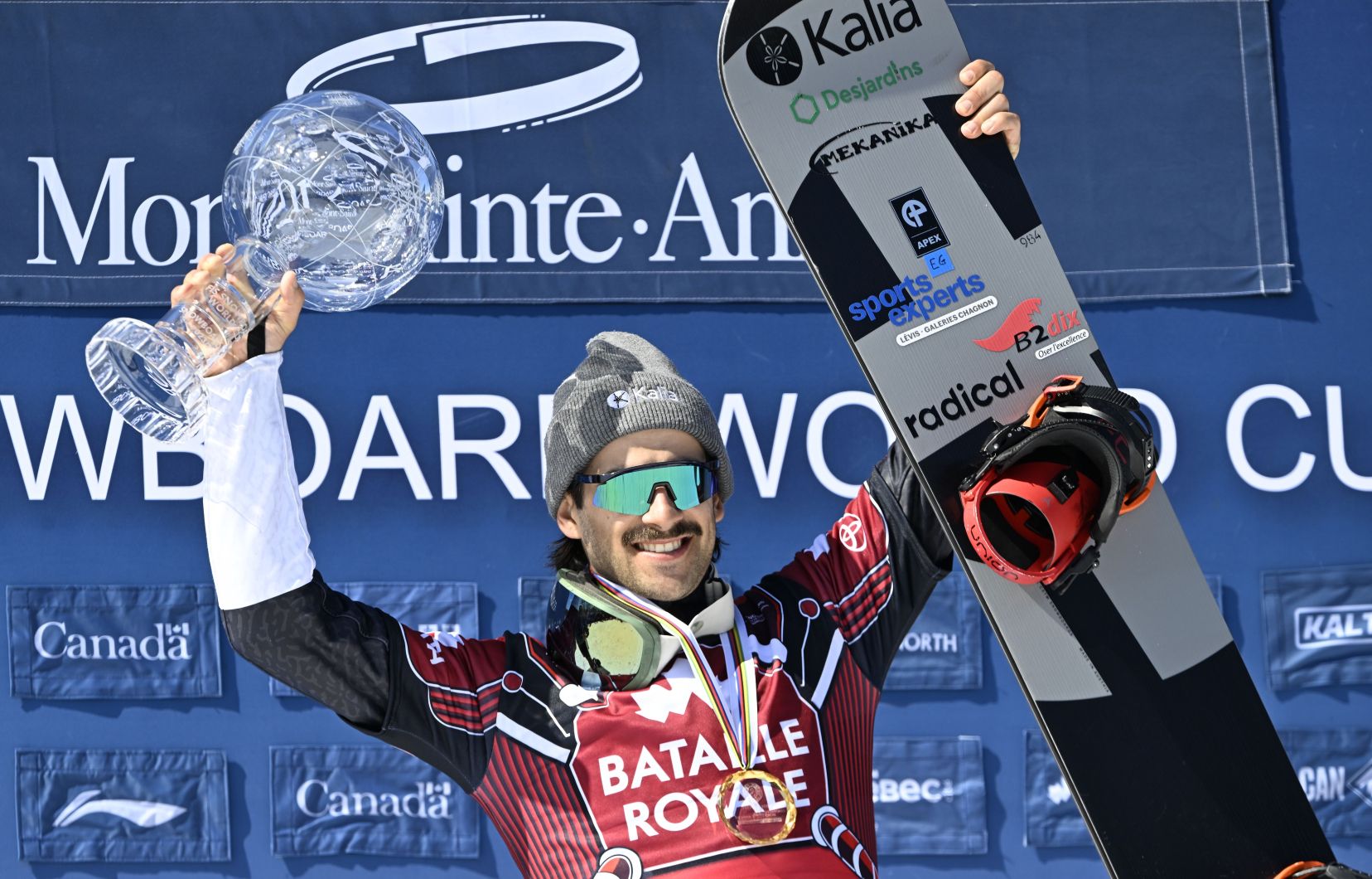 Eliot Grondin avait réalisé une saison exceptionnelle l’hiver dernier, en grimpant sur le podium dans 10 des 11 courses auxquelles il a pris part et en remportant le globe de cristal.