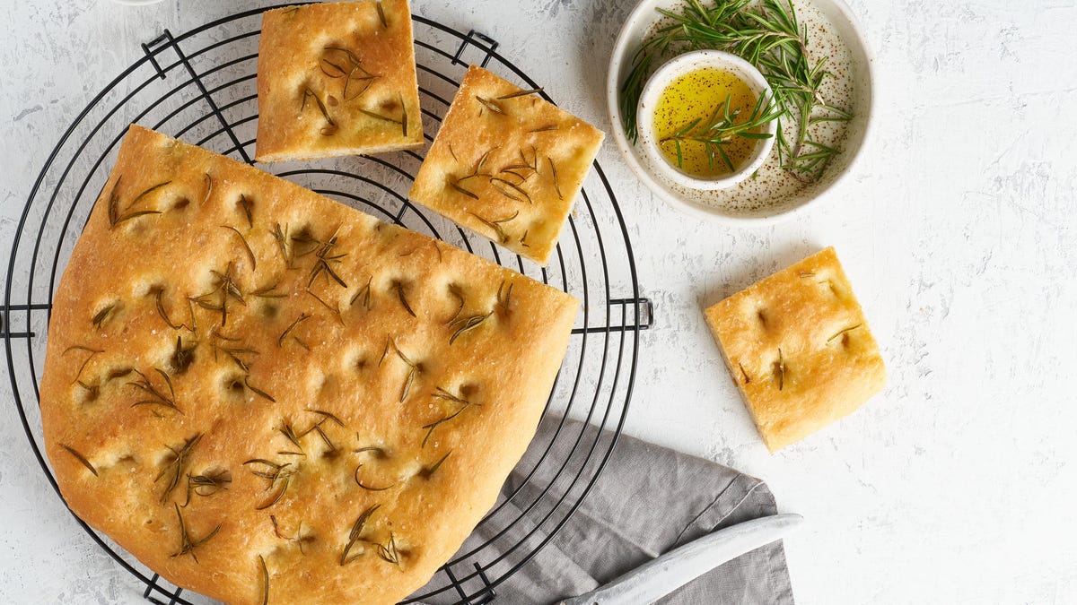 Focaccia avec romarin et huile d'olive