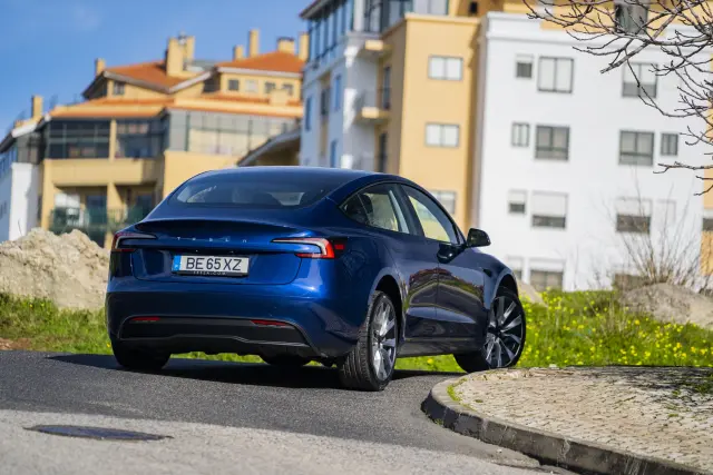 La nouvelle variante Gran Autonomía tracción trasera homologa 702 km de alcance.