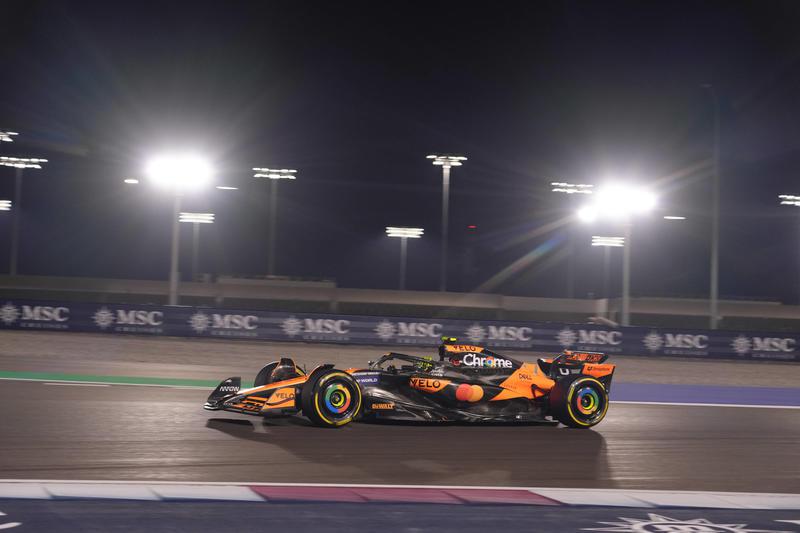 GP du Qatar : Victoire McLaren et Sainz 4ème