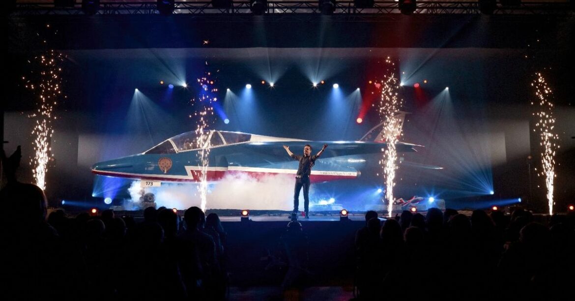 Gaël Brinet : Le magicien qui fait apparaître un avion