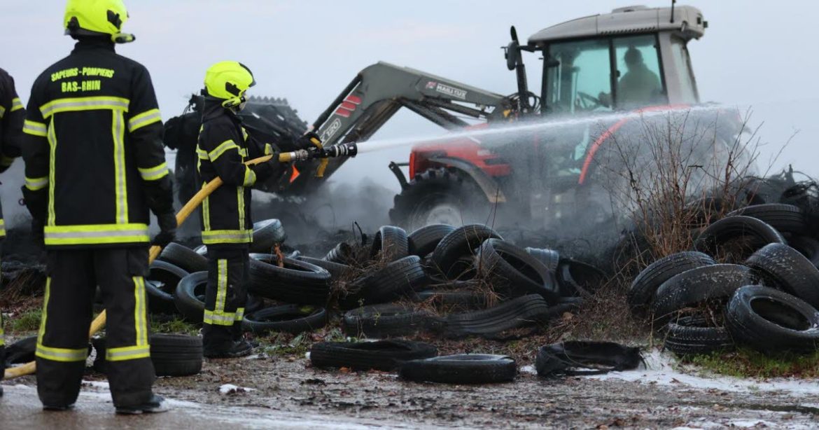 Incendie de pneus à Schnersheim : intervention des pompiers