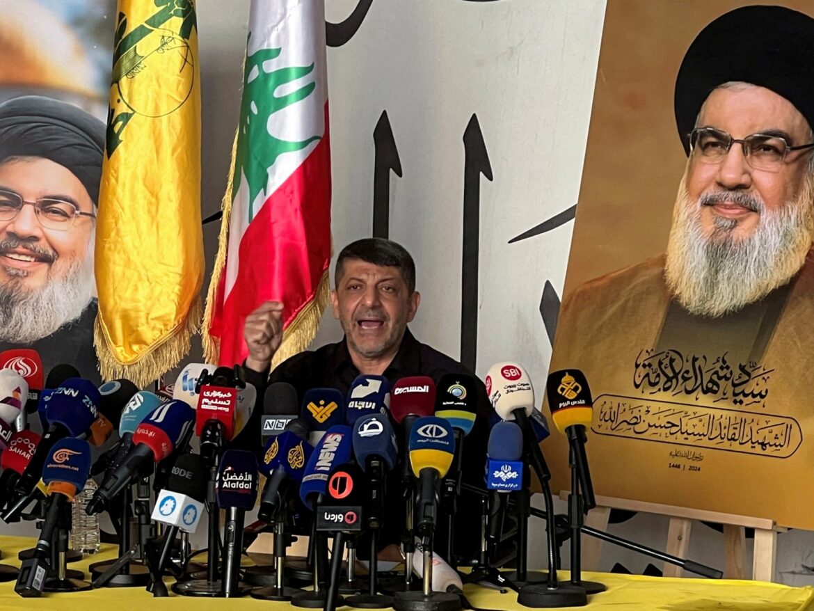 Israël frappe Beyrouth et tue le porte-parole du Hezbollah