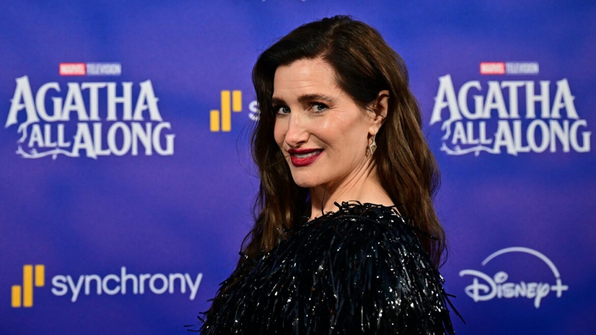 Kathryn Hahn : Plus Puissante Que Jamais dans le Showbiz