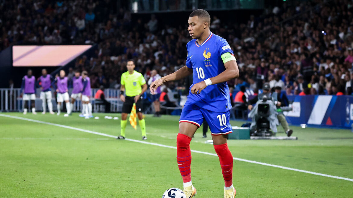 Kylian Mbappé soutient les Bleus avant le match Italie-France